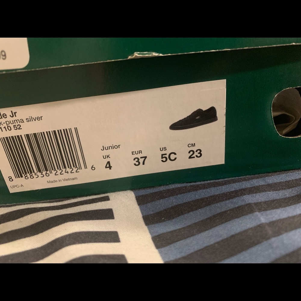 Pumas - Picture 3 of 3